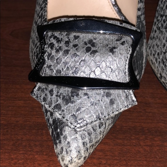 Elegant Vince Camuto High Heels (3 inches) - Picture 5 of 6